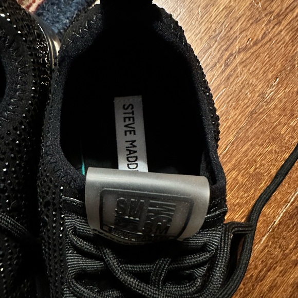 Steve Madden Danaly sneakers, black rhinestones, women’s 7.5, BN-NIB - Picture 3 of 4